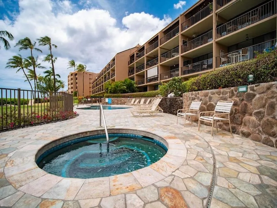 Apartment Maui Oceanfront Haven: Beachside Retreat with Turtle & Whale Watching Wailuku United States